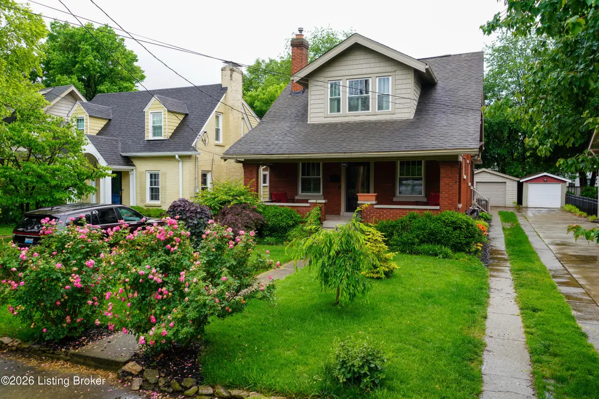 208 Oxford Pl, Louisville, KY 40207 - #1