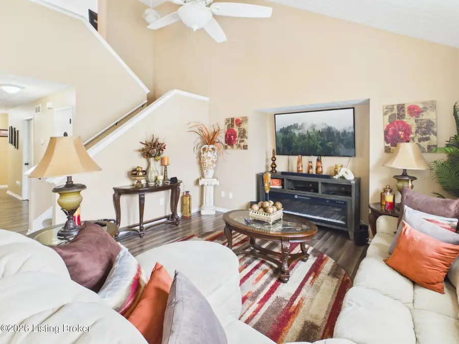 6503 Hunters Chase Ln, Louisville, KY 40258 - #3