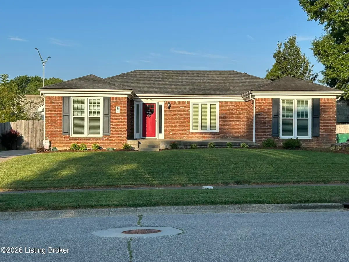 7016 Chippenham Rd, Louisville, KY 40222 - #1