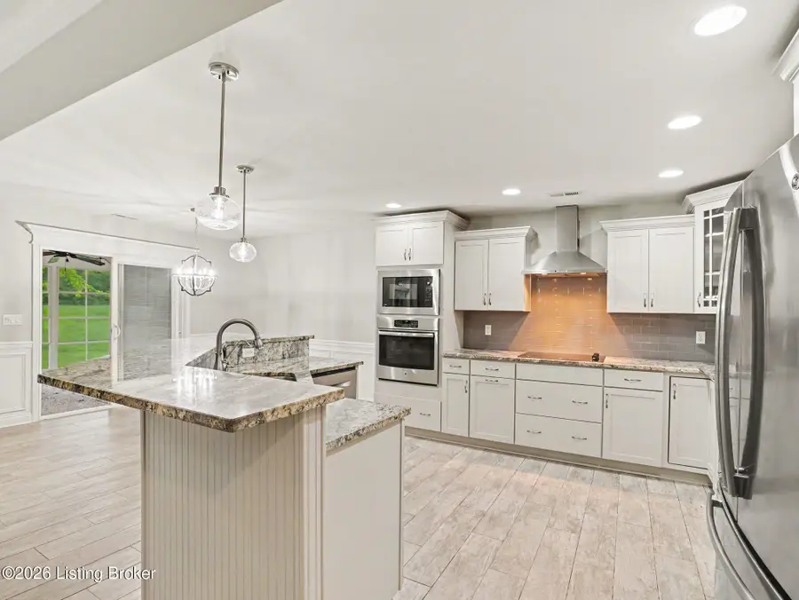 301 Indiana Ave, Charlestown, IN 47111 - #2