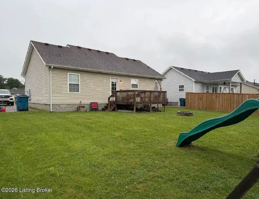 550 Tecumseh Dr, Shepherdsville, KY 40165 - #2