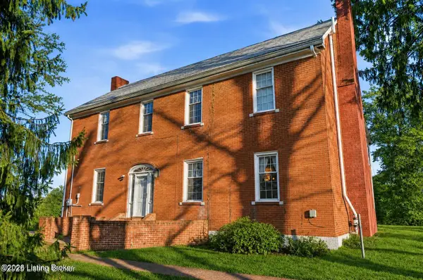 243 Kool Springs Dr, Shepherdsville, KY 40165