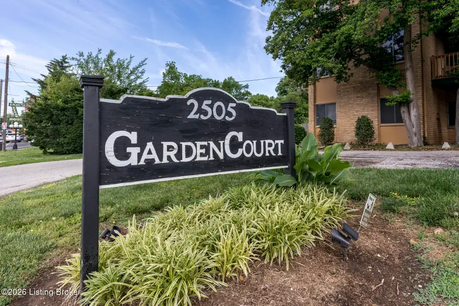 2505 Brownsboro Rd #APT B5, Louisville, KY 40206 - #2