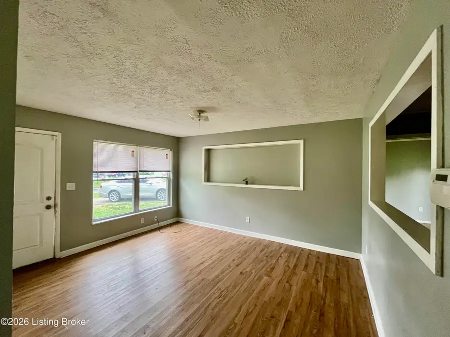 7602 Randy Ct, Louisville, KY 40258 - #3
