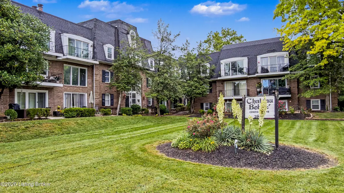 2845 Hikes Ln #302, Louisville, KY 40218 - #1