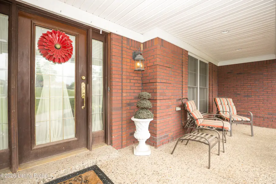 174 Oak Park Ct, Mount Washington, KY 40047 - #3