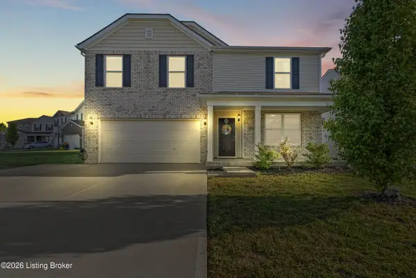 11723 Trottingham Cir, Louisville, KY 40299