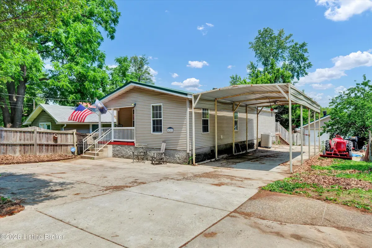 4209 Clark St, Louisville, KY 40213 - #1