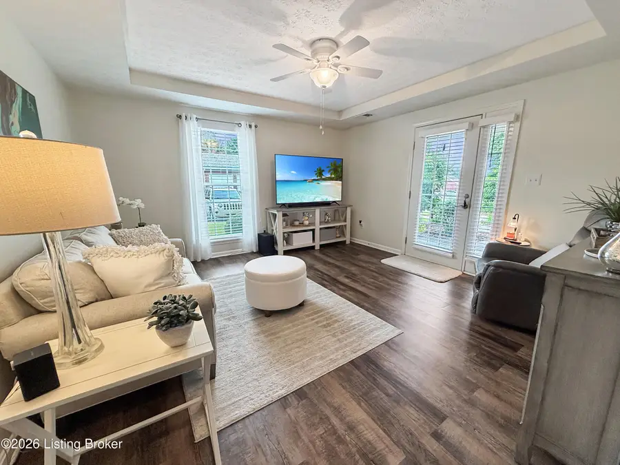 801 Garden Pointe Dr, Simpsonville, KY 40067 - #3
