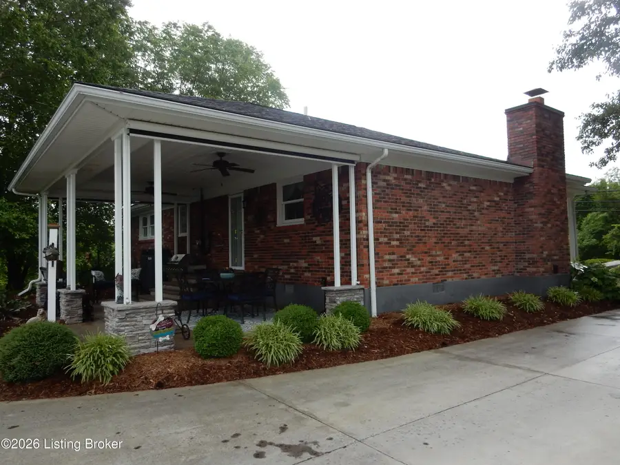 474 Cedar Grove Rd, Shepherdsville, KY 40165 - #2