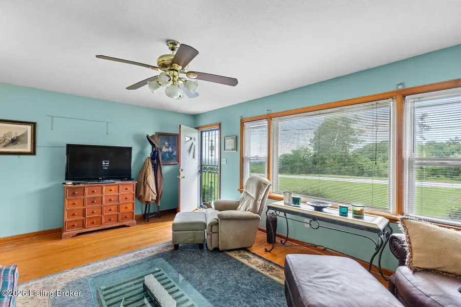 13008 Mitchell Hill Rd, Fairdale, KY 40118 - #2
