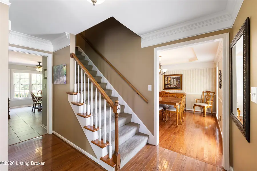 519 Foxwick Ct, Louisville, KY 40223 - #3