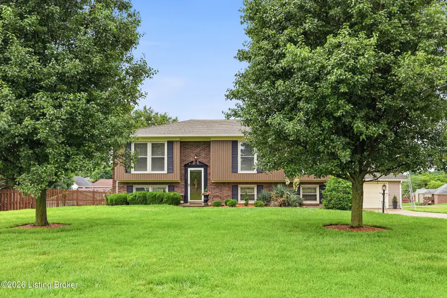 304 Sycamore Dr, Shepherdsville, KY 40165 - #3