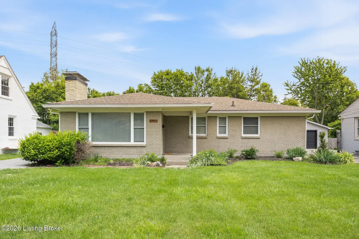 6819 Green Meadow Cir, Louisville, KY 40207 - #1