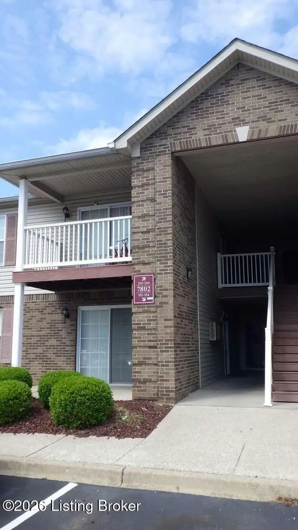 7802 Alfred Schlatter Dr #APT 2, Louisville, KY 40214
