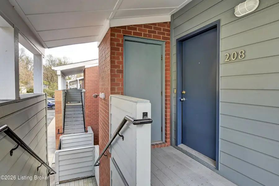 2745 Grinstead Dr #208, Louisville, KY 40206 - #3