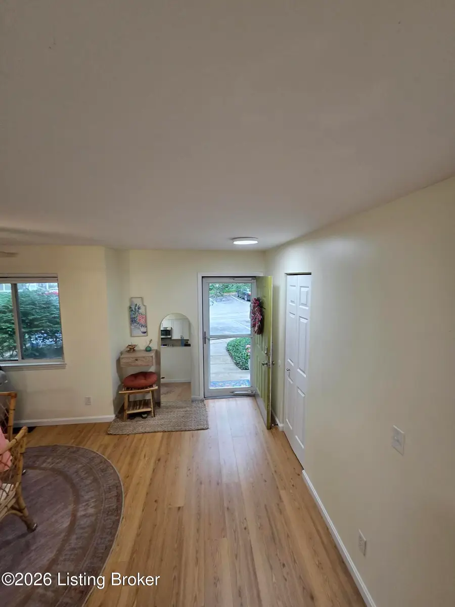 59 Lake Ave, Louisville, KY 40206 - #2