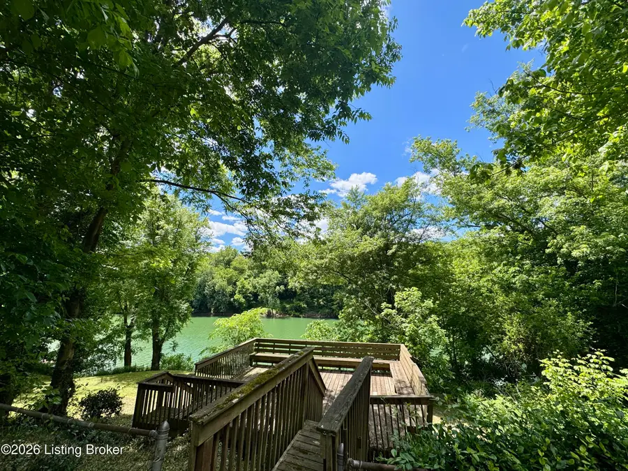 6365 Clifton Rd, Versailles, KY 40383 - #2
