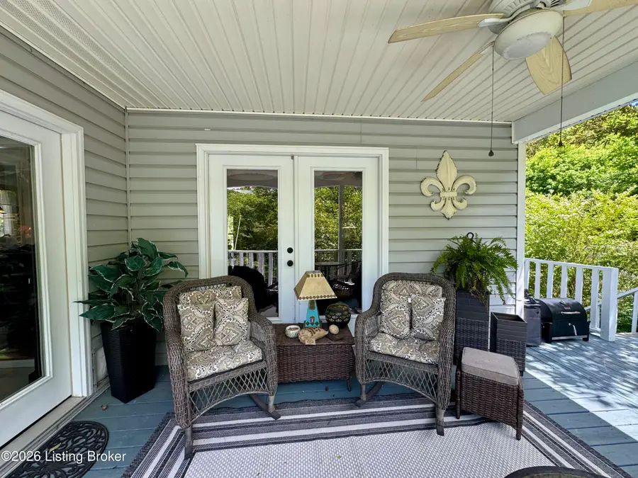 6365 Clifton Rd, Versailles, KY 40383 - #3