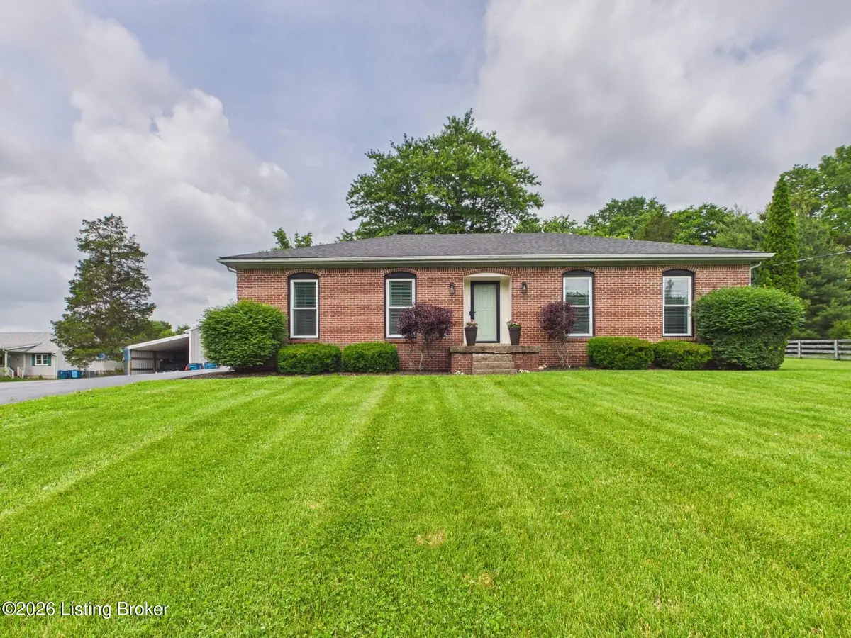 2115 Fox Trail Dr, La Grange, KY 40031 - #1