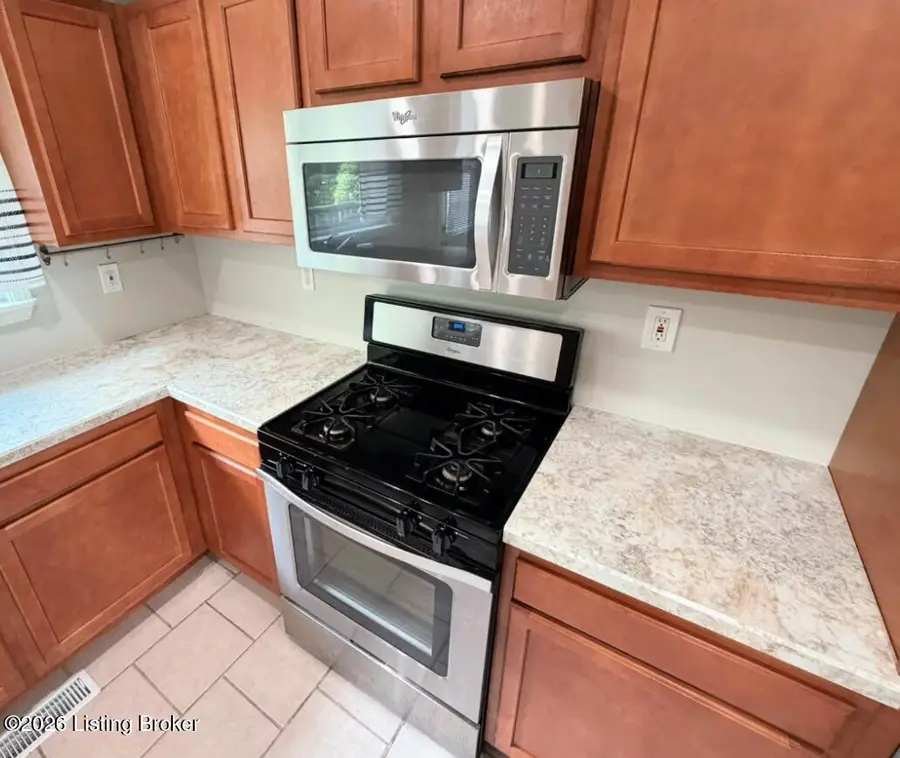 4110 Carbine Ln, Louisville, KY 40229 - #3
