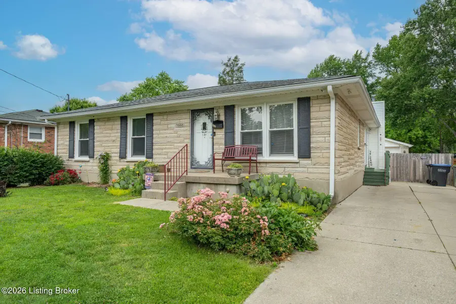 7505 Jamaica Dr, Louisville, KY 40214 - #3