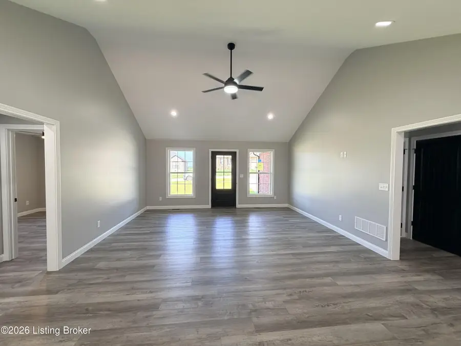 214 New Orleans Ct, Taylorsville, KY 40071 - #2