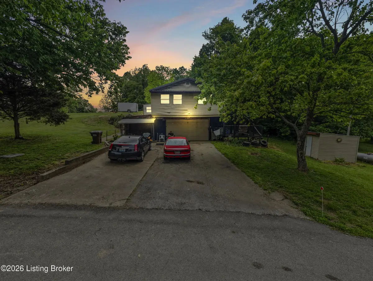 1055 Happy Hollow Rd, Shepherdsville Southeast, KY 40110 - #1