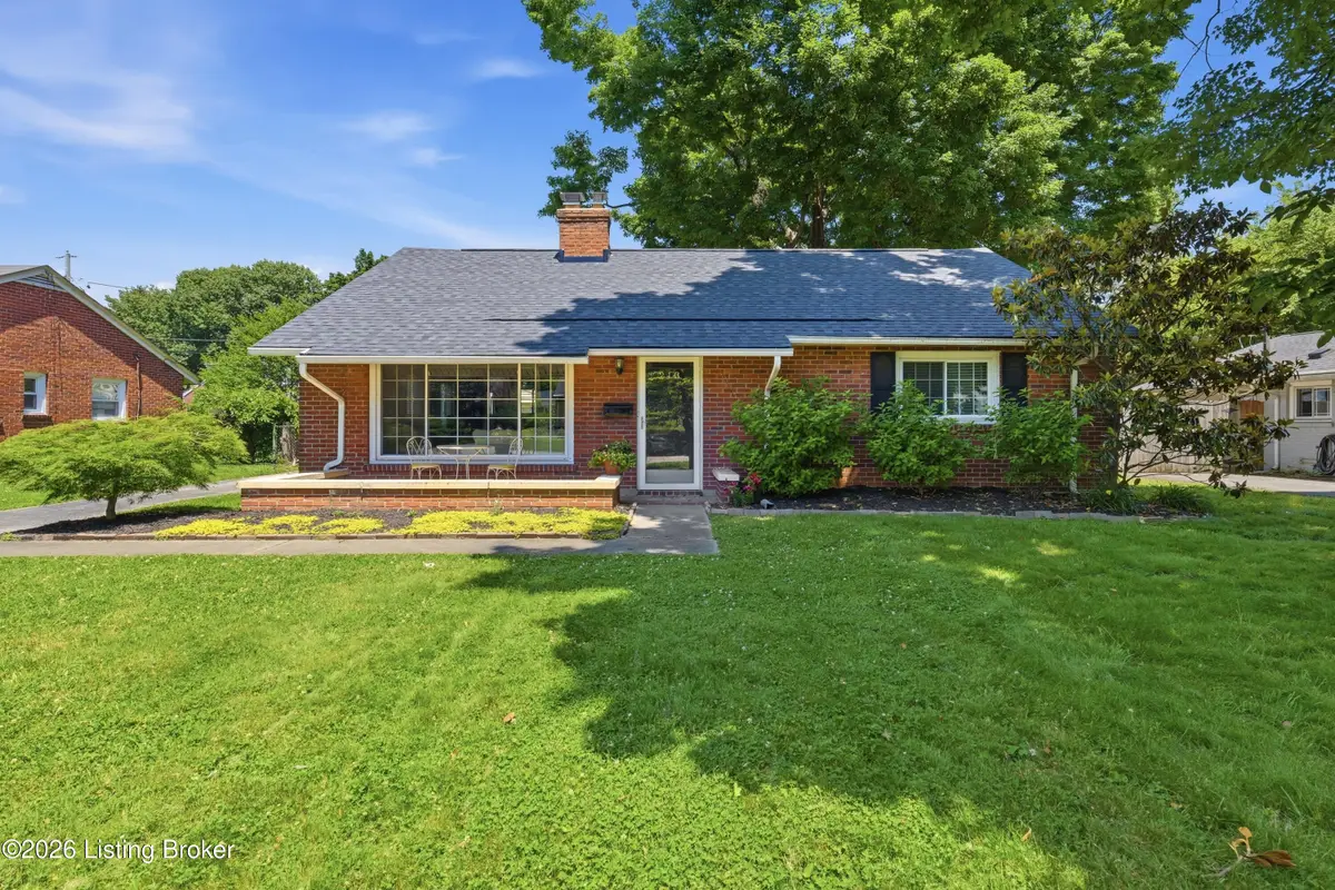 213 Hemingway Rd, Louisville, KY 40207 - #1