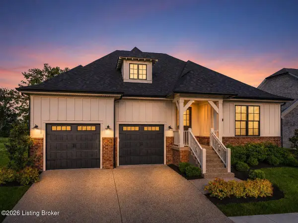 17805 Shakes Creek Dr, Fisherville, KY 40023