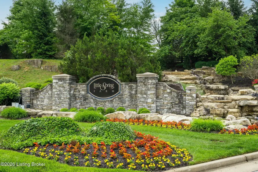 11037 Perwinkle Ln, Louisville, KY 40291 - #2