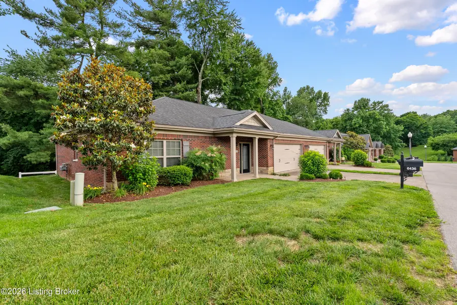 6436 Clover Trace Cir, Louisville, KY 40216 - #2