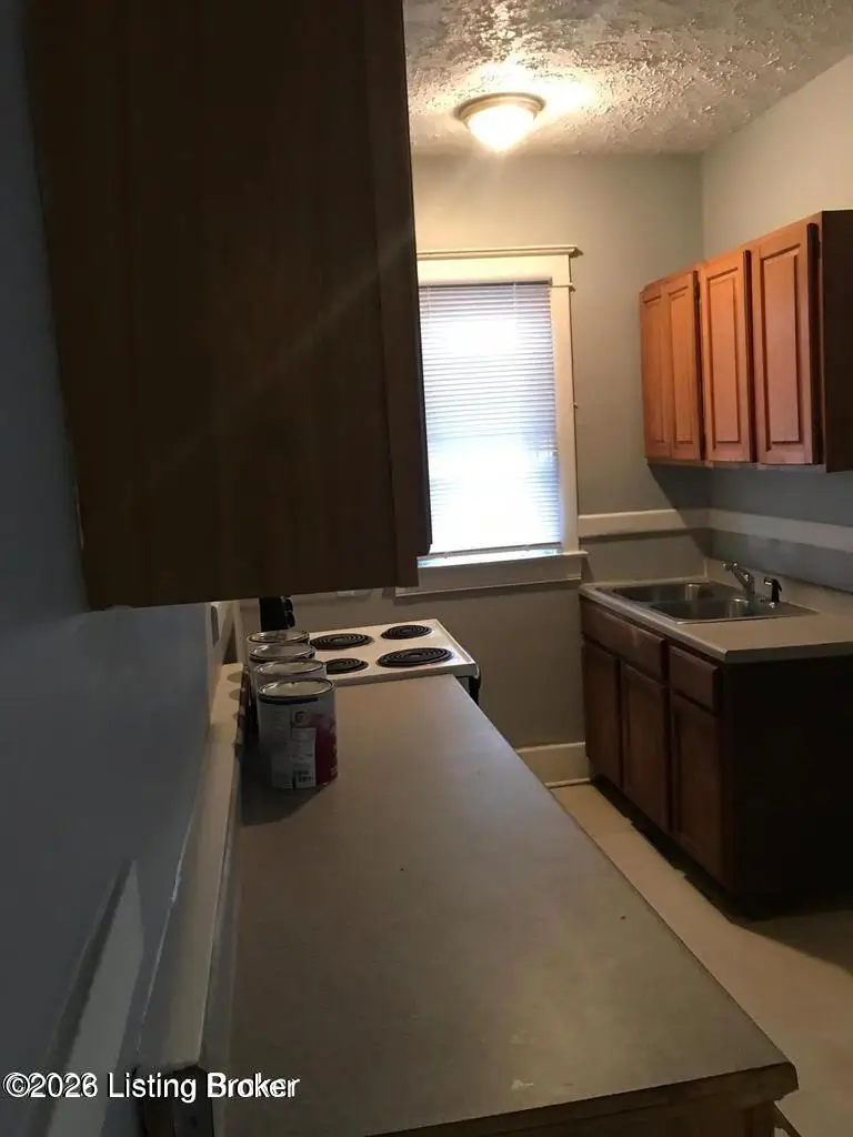 2327 W Oak St, Louisville, KY 40210 - #3