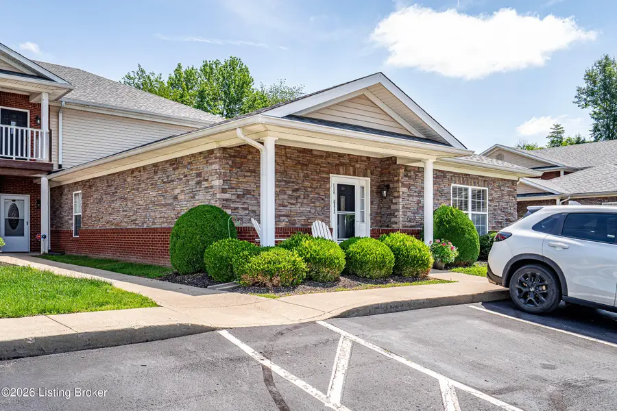 7500 Autumn Pointe Dr #105, Louisville, KY 40214 - #2