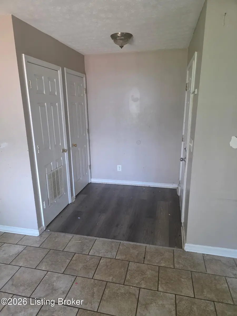 3016 Greenwood Ave, Louisville, KY 40211 - #3