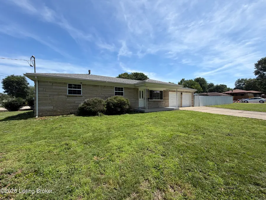 3701 Vanguard Dr, Louisville, KY 40229 - #3