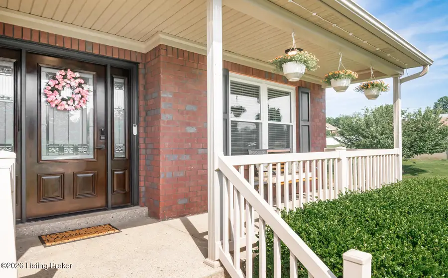 273 Blarney Ln, Louisville, KY 40229 - #2
