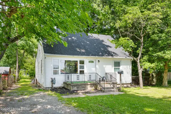 4536 Stonestreet Ave, Louisville, KY 40216