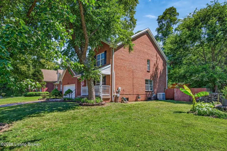 4207 Bridlepath Pl, Louisville, KY 40245 - #2