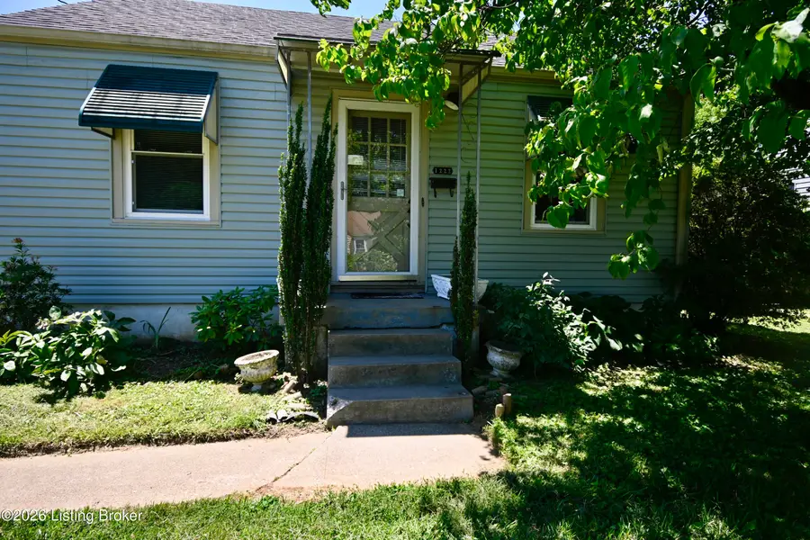 1222 W Woodlawn Ave, Louisville, KY 40215 - #3