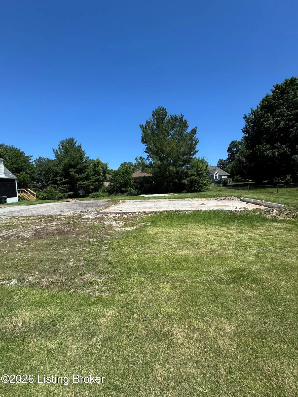 4211 Billtown Rd, Jeffersontown, KY 40299 - #1