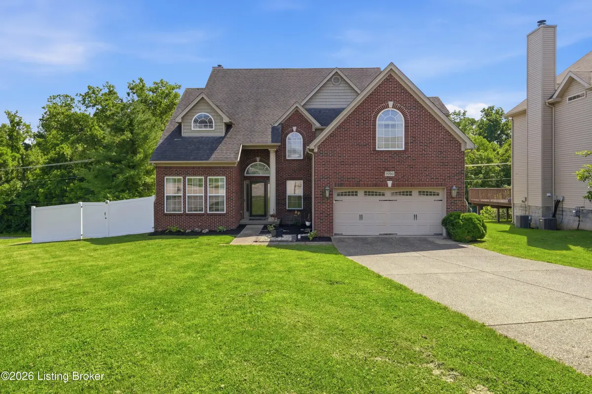 11700 Washington Green Rd, Louisville, KY 40229 - #1