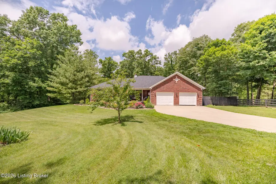 725 Hickory Woods Dr, Taylorsville, KY 40071 - #3
