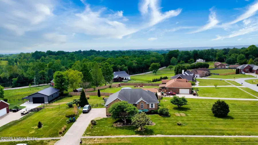 176 Mill Trace Ct, Shepherdsville, KY 40165 - #3