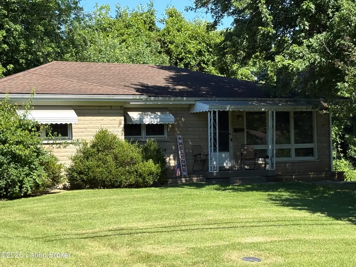 7800 Donegal Dr, Louisville, KY 40219 - #1