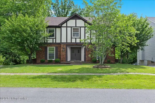 4341 Accomack Dr, Louisville, KY 40241