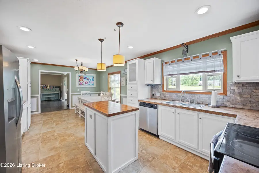 333 Burnett Dr, Ekron, KY 40117 - #2