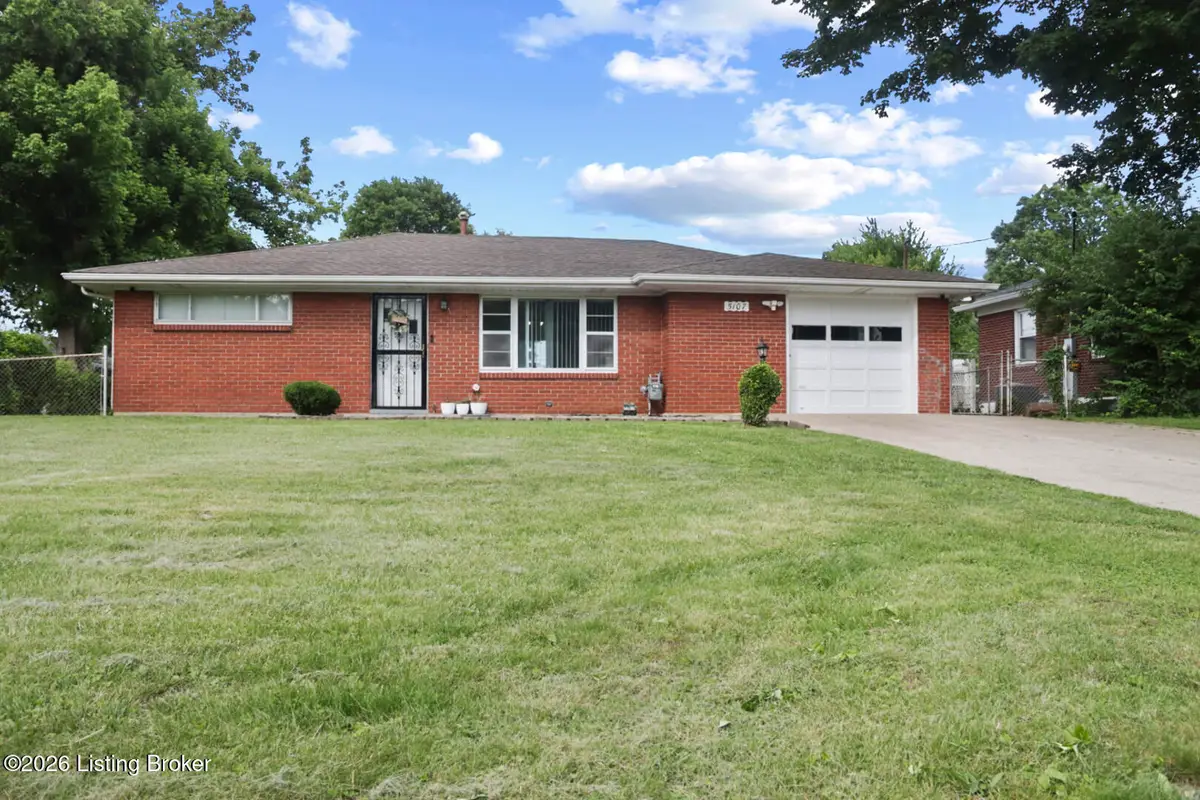 5107 Robbs Ln, Louisville, KY 40219 - #1