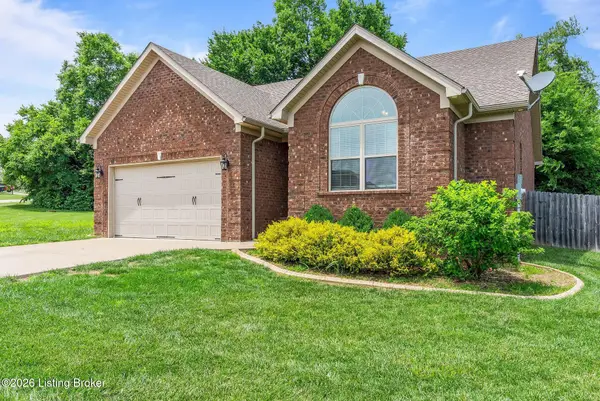 502 Meadowcrest Dr, Mt Washington, KY 40047
