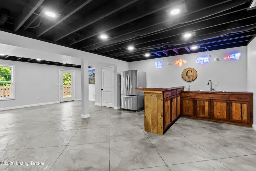200 Huckaberry St, Elizabethtown, KY 42701 - #2